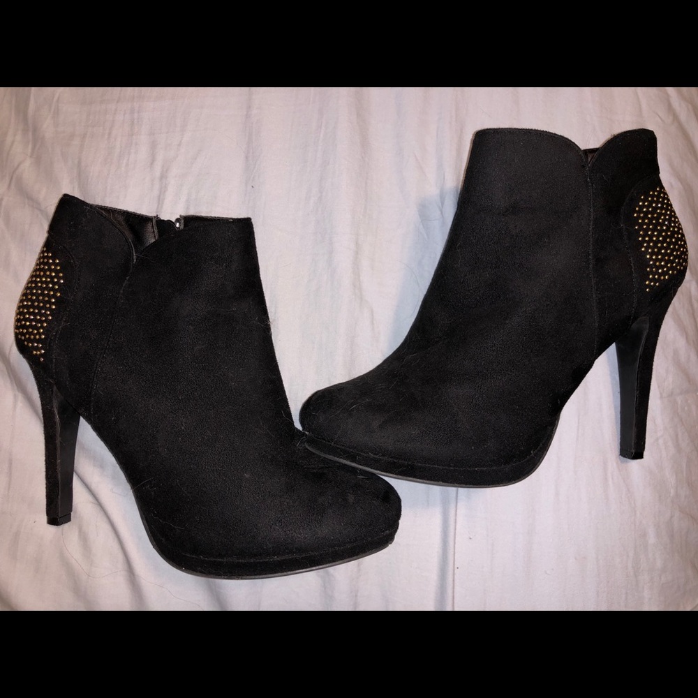 Black and gold heels